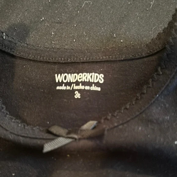 Children's Clothing Sets- Butterfly and Polka Dot Designs - Picture 5 of 8